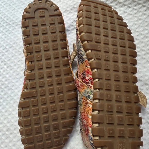 SOLD-Volks Walker Flats - Picture 4 of 7